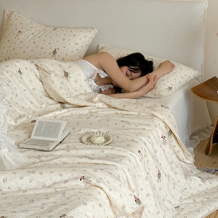 91家纺网 家纺一手货源 找家纺 一加一 2026新款全棉双层纱印花凉感夏被-云纱织梦 无敌掌门狗