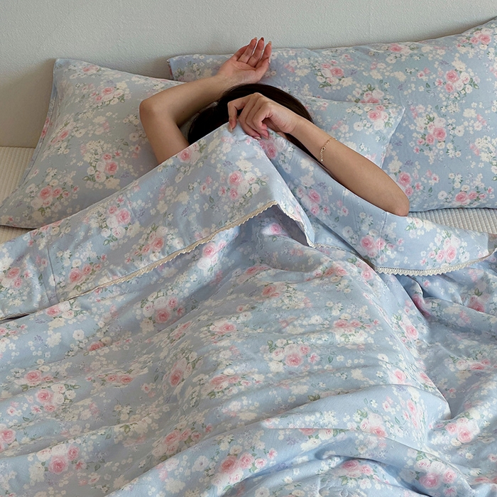 91家纺网 家纺一手货源 找家纺 一加一 2026新款全棉双层纱印花凉感夏被-云纱织梦 莱茵河畔