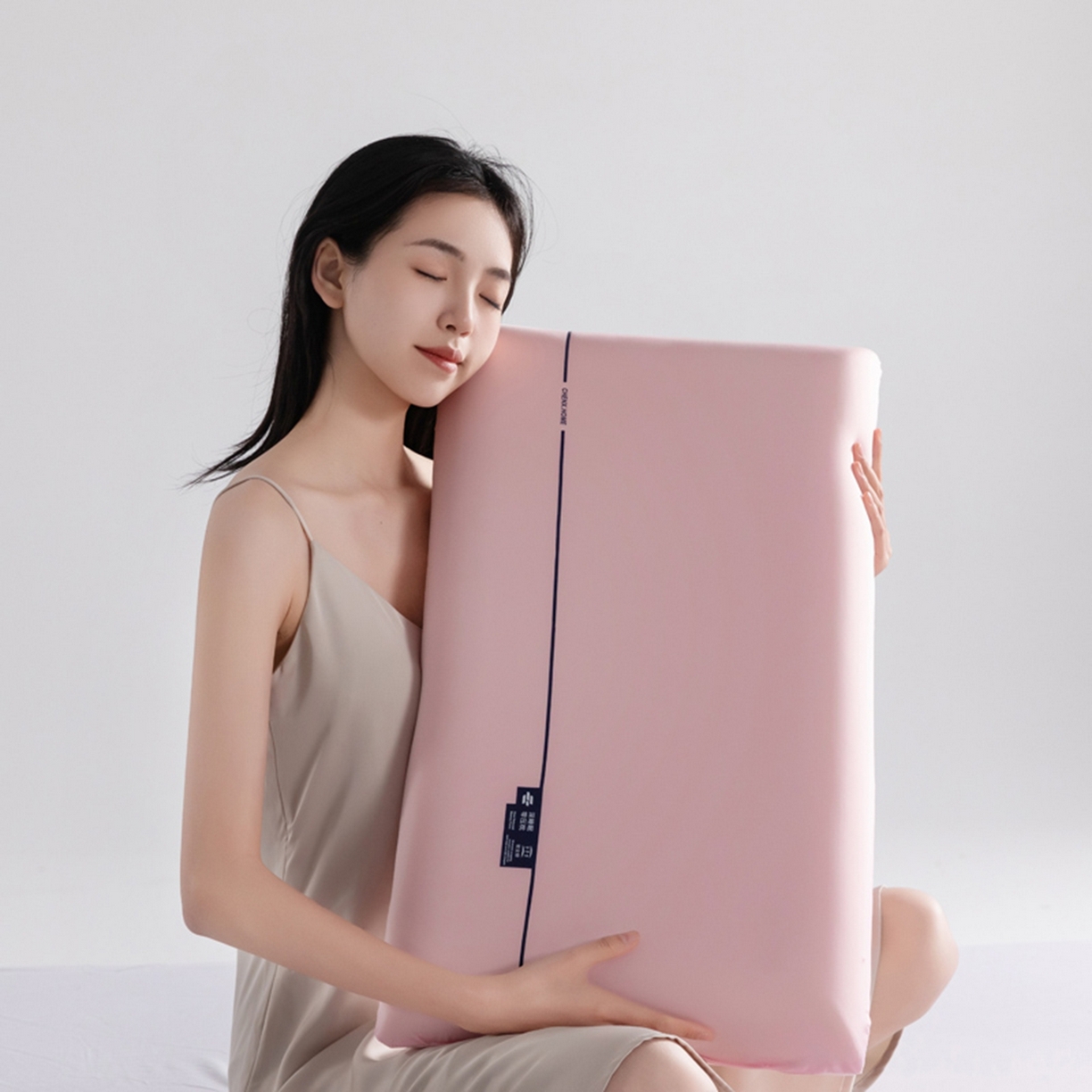 七夜居 2026新款某朵同款慢回弹深睡太空记忆枕芯面包枕 枕头枕芯记忆枕 粉色