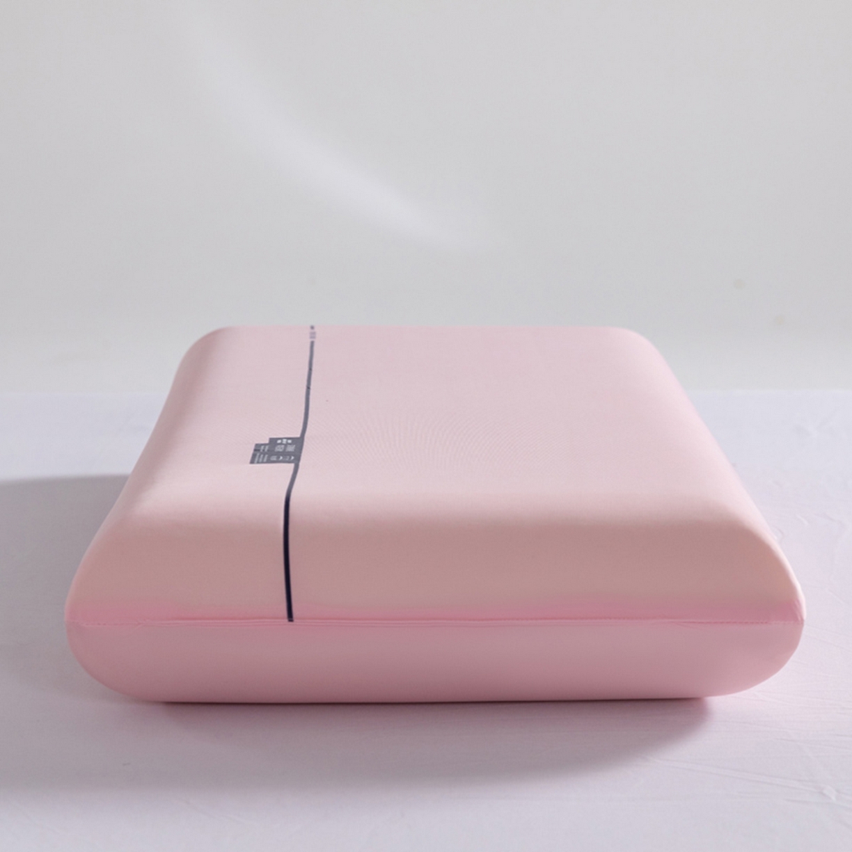 91家纺网 家纺一手货源 找家纺 七夜居 2026新款某朵同款慢回弹深睡太空记忆枕芯面包枕 枕头枕芯记忆枕 粉色