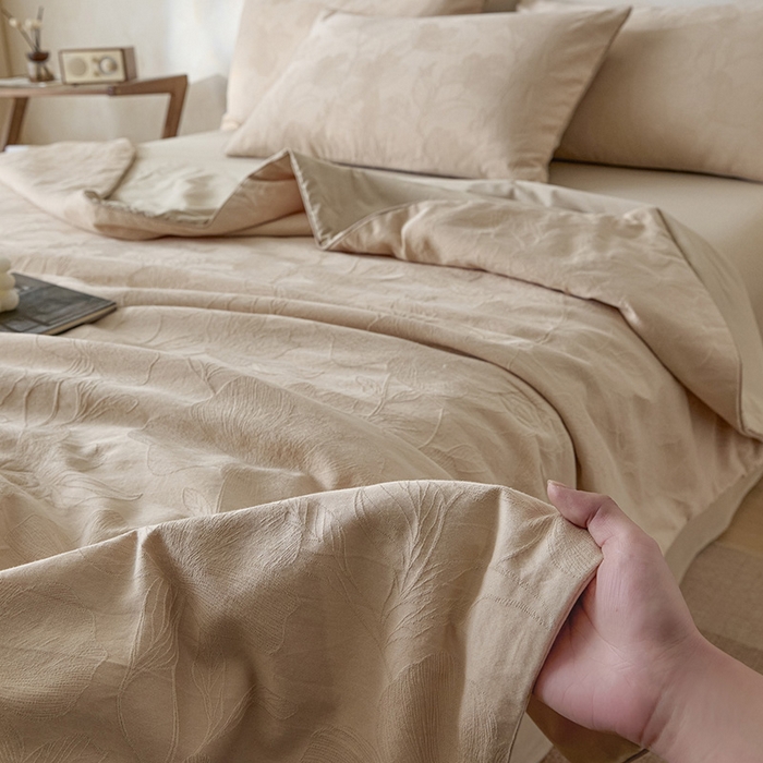 一加一 2026新款全棉提花级简松弛大豆夏被-素棉云皱 花柔玉净