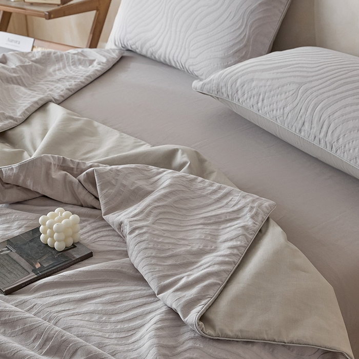 91家纺网 家纺一手货源 找家纺 一加一 2026新款全棉提花级简松弛大豆夏被-素棉云皱 杰斯