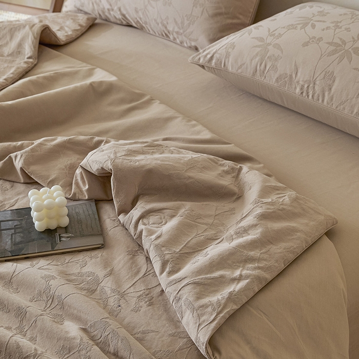 91家纺网 家纺一手货源 找家纺 一加一 2026新款全棉提花级简松弛大豆夏被-素棉云皱 森语集