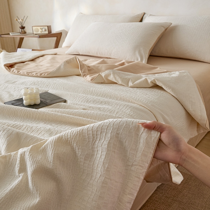 一加一 2026新款全棉提花级简松弛大豆夏被-素棉云皱 石烁