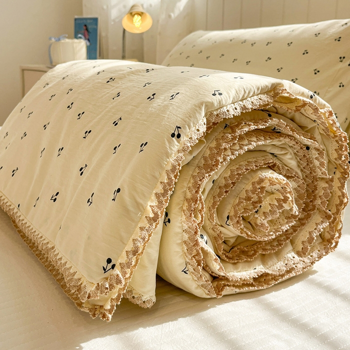 91家纺网 家纺一手货源 找家纺 （总）一加一 2026新款全棉小花边碎花大豆夏被-棉云花畔