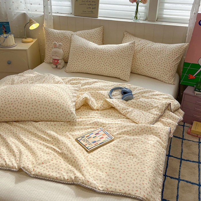 91家纺网 家纺一手货源 找家纺 一加一 2026新款全棉小花边碎花大豆夏被-棉云花畔 丝语