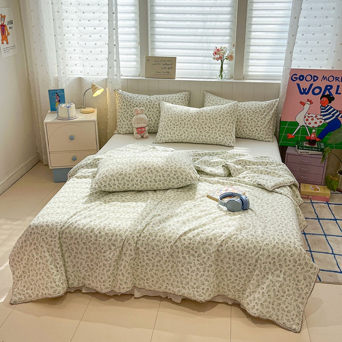 91家纺网 家纺一手货源 找家纺 一加一 2026新款全棉小花边碎花大豆夏被-棉云花畔 蓝莓兔