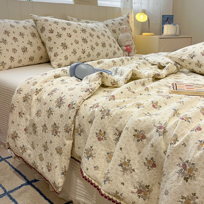 91家纺网 家纺一手货源 找家纺 一加一 2026新款全棉小花边碎花大豆夏被-棉云花畔 花月影