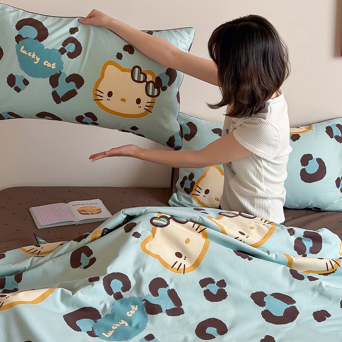 91家纺网 家纺一手货源 找家纺 一加一 2026新款全棉印花KT大豆夏被-云朵抱抱KT 蓝豹KT