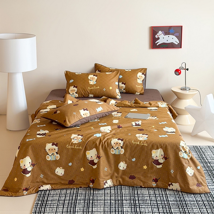 91家纺网 家纺一手货源 找家纺 一加一 2026新款全棉印花KT大豆夏被-云朵抱抱KT KT日记