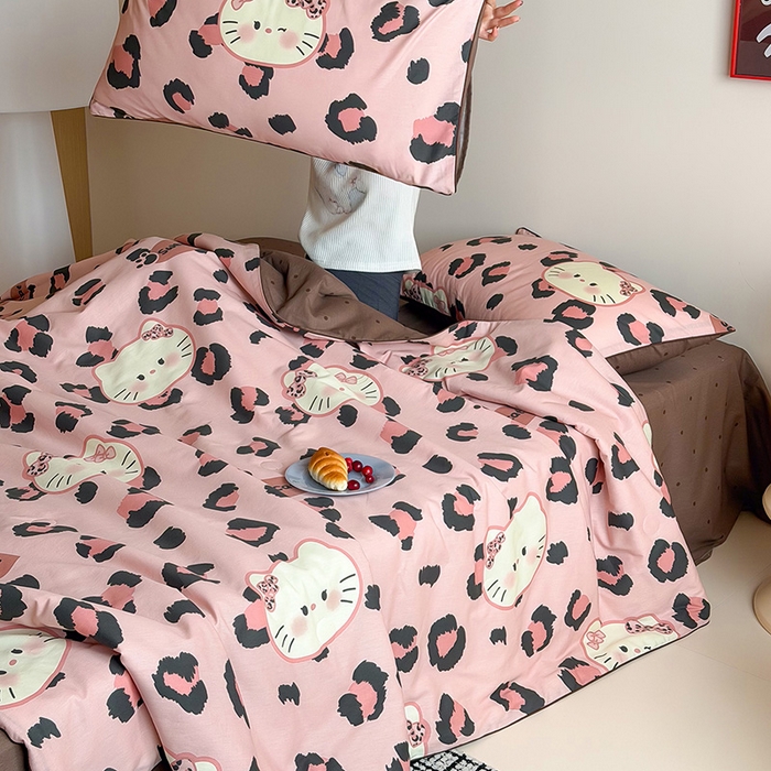 91家纺网 家纺一手货源 找家纺 （总）一加一 2026新款全棉印花KT大豆夏被-云朵抱抱KT