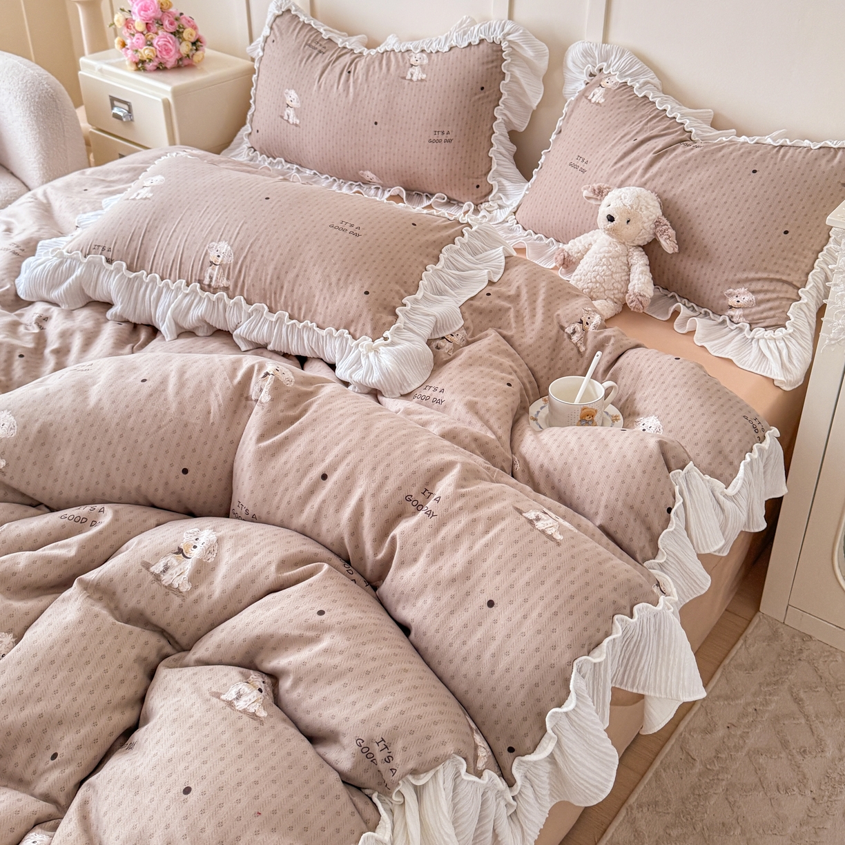 91家纺网 家纺一手货源 找家纺 橘子家 2026新款柔肤棉床单四件套 奶芙小狗