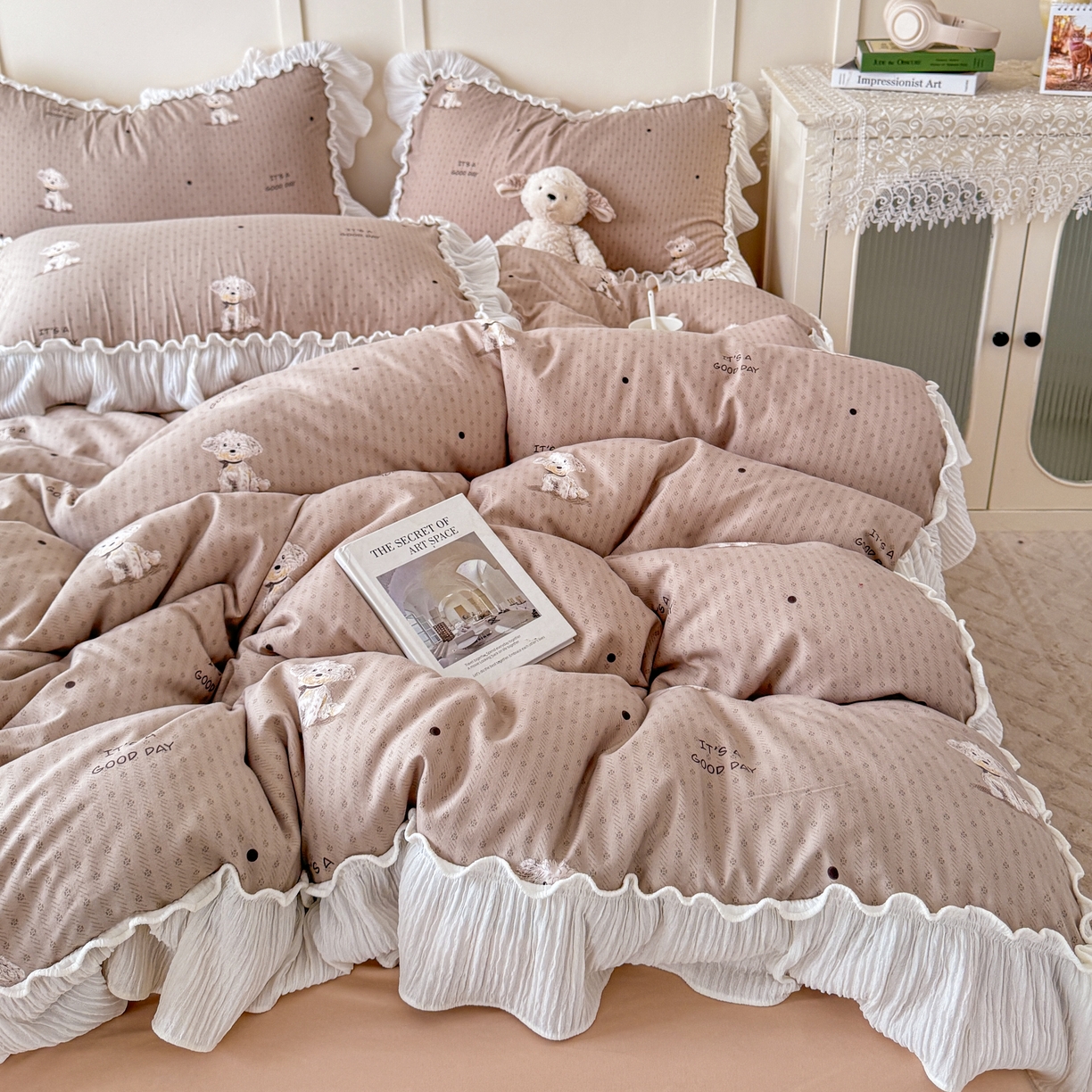 91家纺网 家纺一手货源 找家纺 橘子家 2026新款柔肤棉床单四件套 奶芙小狗