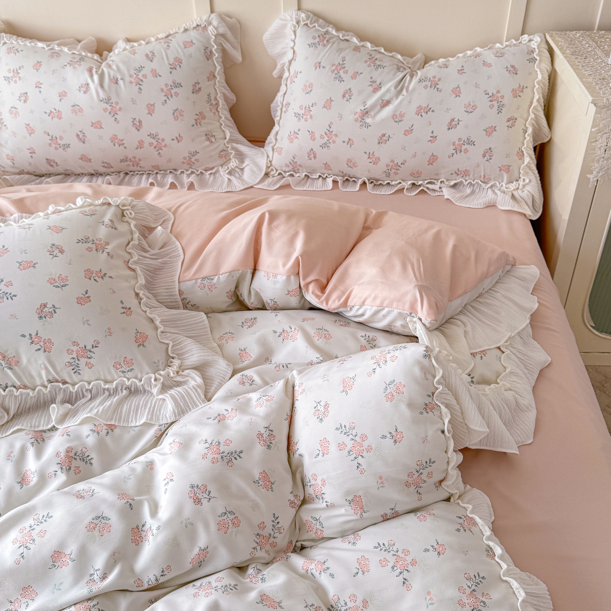 91家纺网 家纺一手货源 找家纺 橘子家 2026新款柔肤棉床单四件套 奶油小花