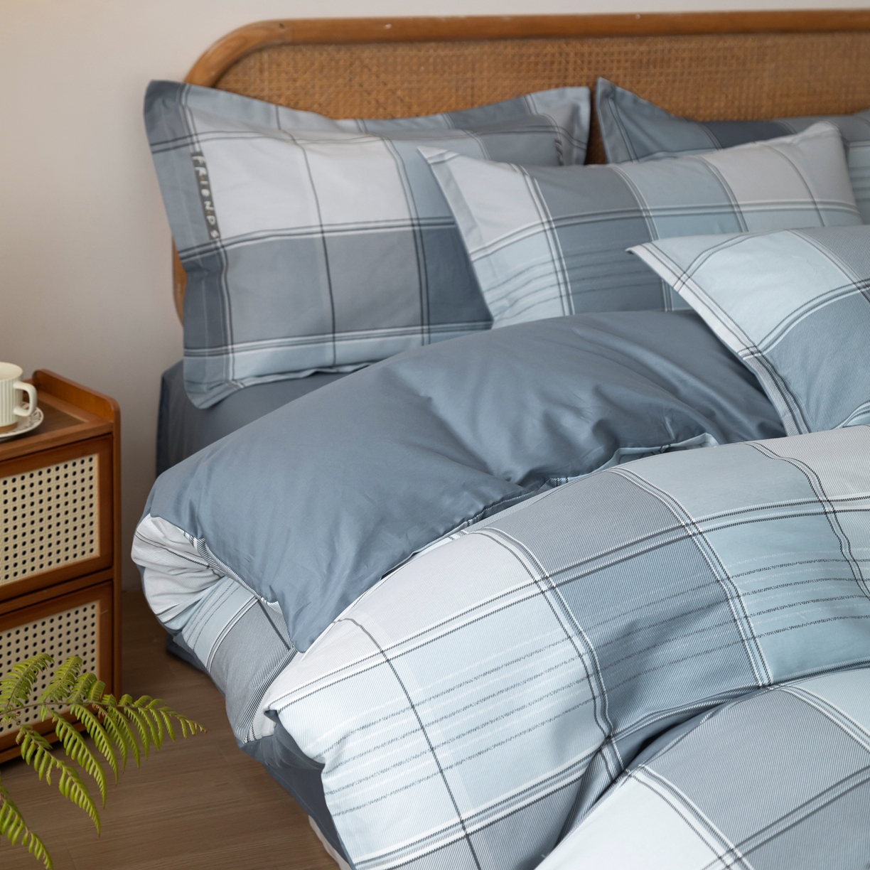 91家纺网 家纺一手货源 找家纺 梦纤绒 2026新款全棉纯棉印花四件套 方格律