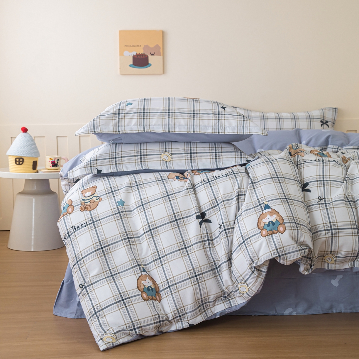 91家纺网 家纺一手货源 找家纺 梦纤绒 2026新款全棉纯棉印花四件套 蓝格童伴