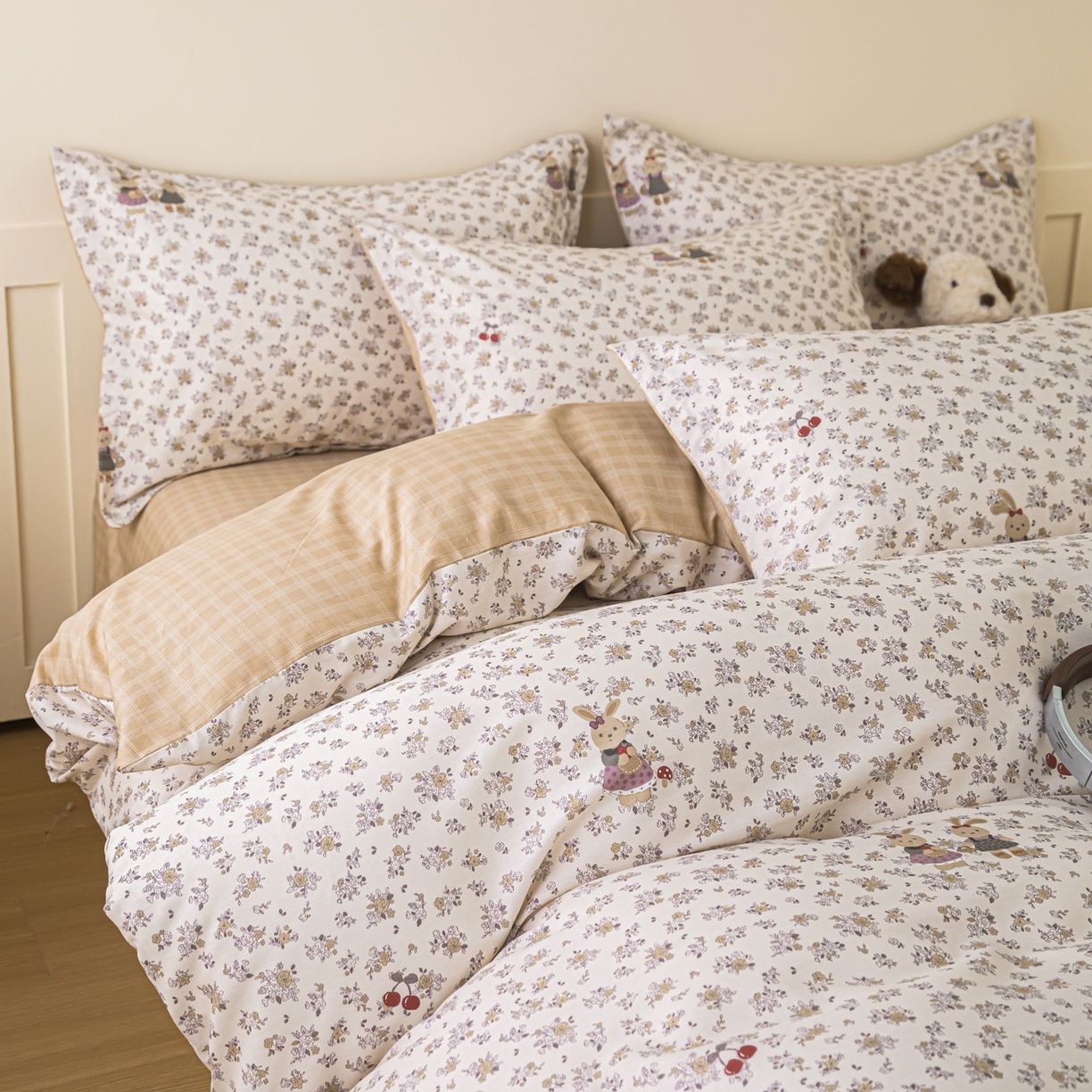 91家纺网 家纺一手货源 找家纺 梦纤绒 2026新款全棉纯棉印花四件套 花园兔