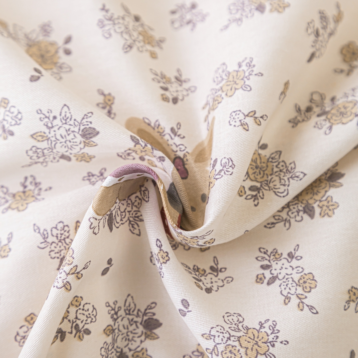 91家纺网 家纺一手货源 找家纺 梦纤绒 2026新款全棉纯棉印花四件套 花园兔