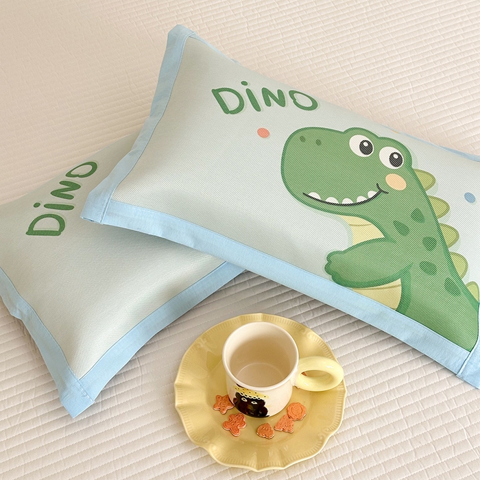 91家纺网 家纺一手货源 找家纺 嗨生活 2026新款大版加密冰丝枕套儿童枕套幼儿园枕套单品枕套枕套单件 萌萌恐龙