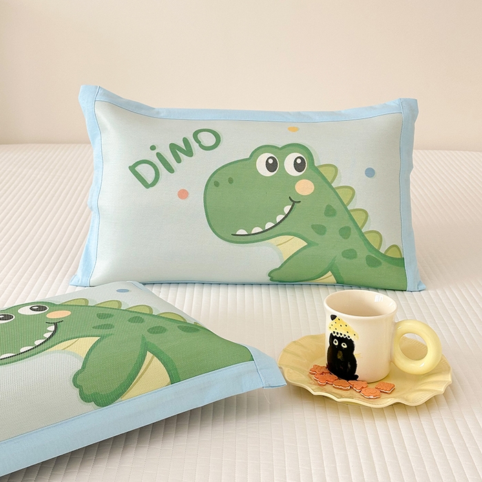 91家纺网 家纺一手货源 找家纺 嗨生活 2026新款大版加密冰丝枕套儿童枕套幼儿园枕套单品枕套枕套单件 萌萌恐龙