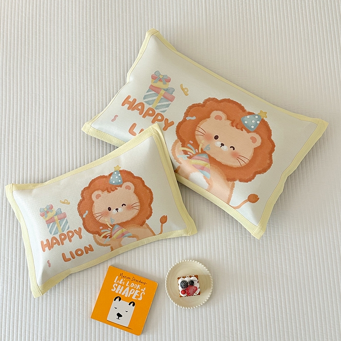 91家纺网 家纺一手货源 找家纺 嗨生活 2026新款大版加密冰丝枕套儿童枕套幼儿园枕套单品枕套枕套单件 萌小狮