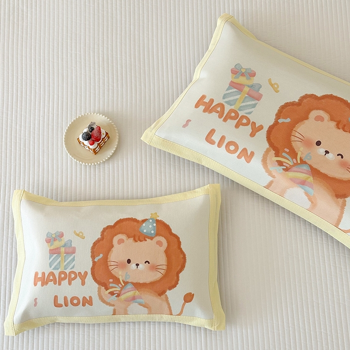 91家纺网 家纺一手货源 找家纺 嗨生活 2026新款大版加密冰丝枕套儿童枕套幼儿园枕套单品枕套枕套单件 萌小狮