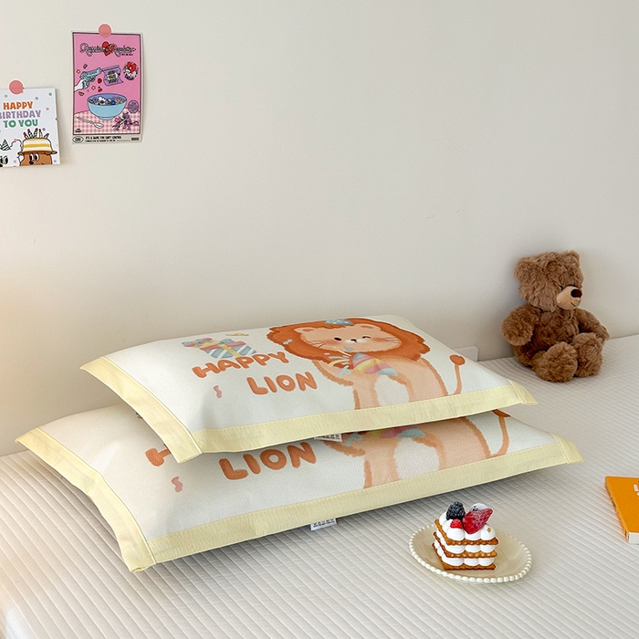 91家纺网 家纺一手货源 找家纺 嗨生活 2026新款大版加密冰丝枕套儿童枕套幼儿园枕套单品枕套枕套单件 萌小狮