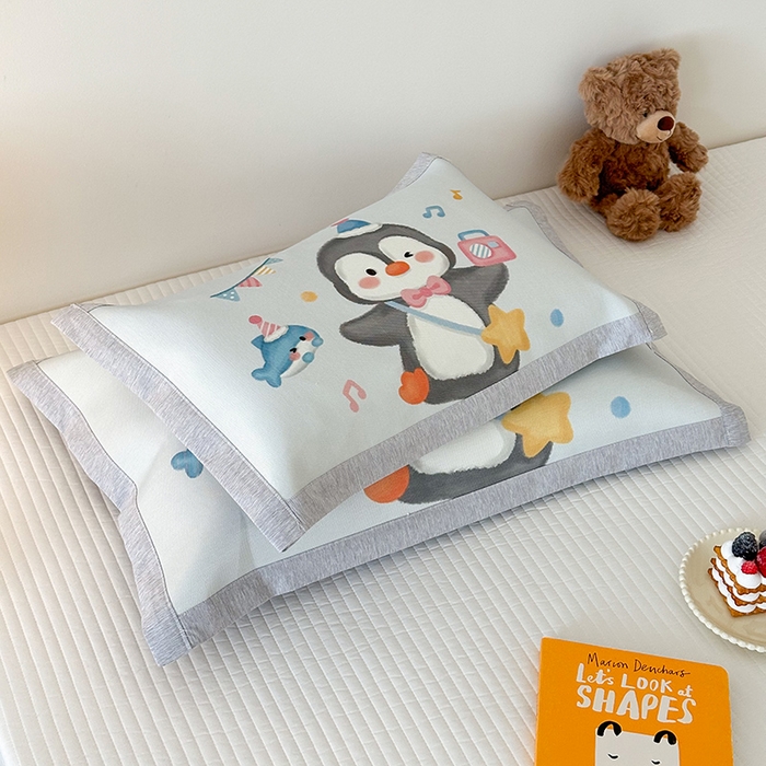 91家纺网 家纺一手货源 找家纺 嗨生活 2026新款大版加密冰丝枕套儿童枕套幼儿园枕套单品枕套枕套单件 企鹅宝宝