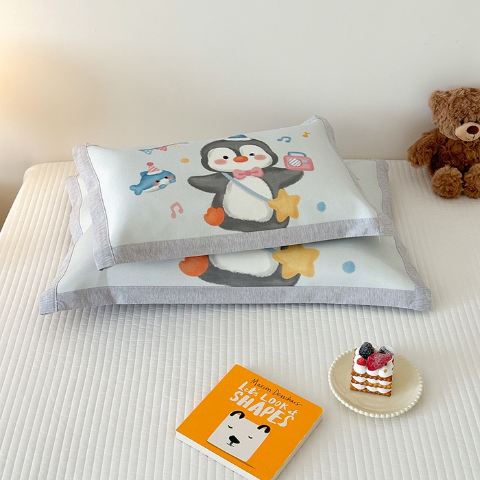 91家纺网 家纺一手货源 找家纺 嗨生活 2026新款大版加密冰丝枕套儿童枕套幼儿园枕套单品枕套枕套单件 企鹅宝宝