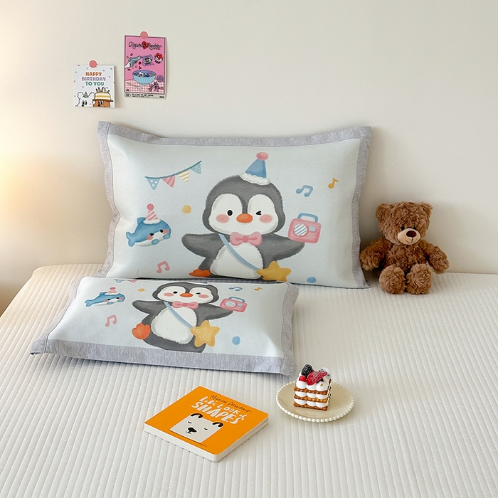 91家纺网 家纺一手货源 找家纺 嗨生活 2026新款大版加密冰丝枕套儿童枕套幼儿园枕套单品枕套枕套单件 企鹅宝宝