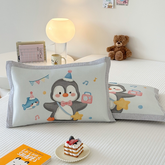 91家纺网 家纺一手货源 找家纺 嗨生活 2026新款大版加密冰丝枕套儿童枕套幼儿园枕套单品枕套枕套单件 企鹅宝宝