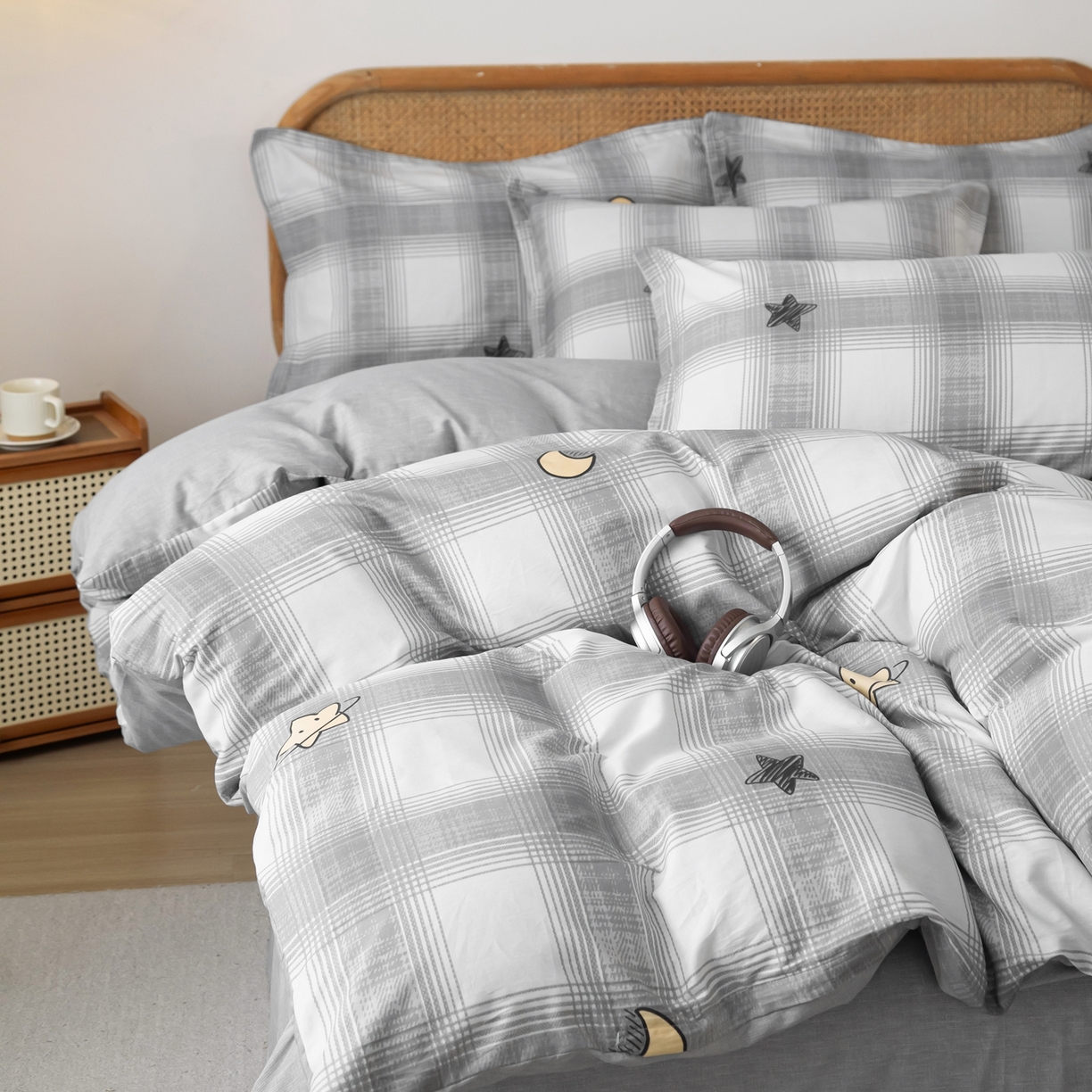 91家纺网 家纺一手货源 找家纺 梦纤绒 2026新款全棉纯棉印花四件套 星月方格