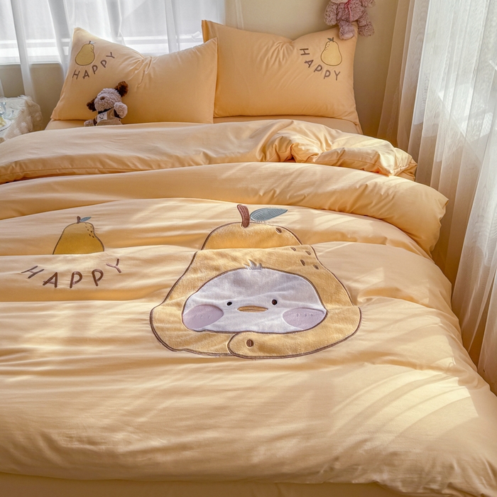 91家纺网 家纺一手货源 找家纺 橘子家 2026新款卡通绣花四件套 梨好鸭