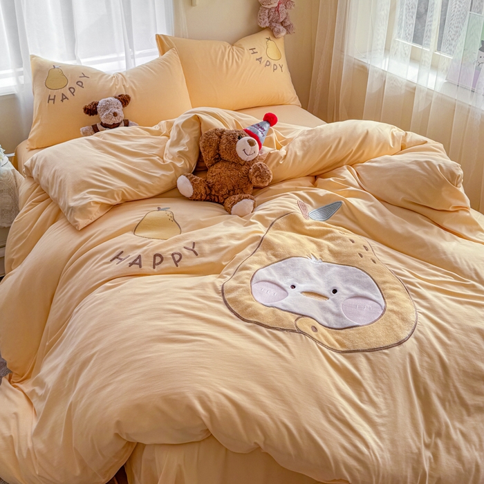 91家纺网 家纺一手货源 找家纺 橘子家 2026新款卡通绣花四件套 梨好鸭