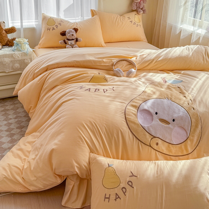 91家纺网 家纺一手货源 找家纺 橘子家 2026新款卡通绣花四件套 梨好鸭