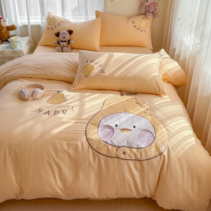 91家纺网 家纺一手货源 找家纺 橘子家 2026新款卡通绣花四件套 梨好鸭