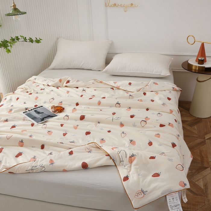 91家纺网 家纺一手货源 找家纺 薇玛仕 2026新款A类牛奶丝针织棉印花大豆夏凉被空调被儿童被 白草莓