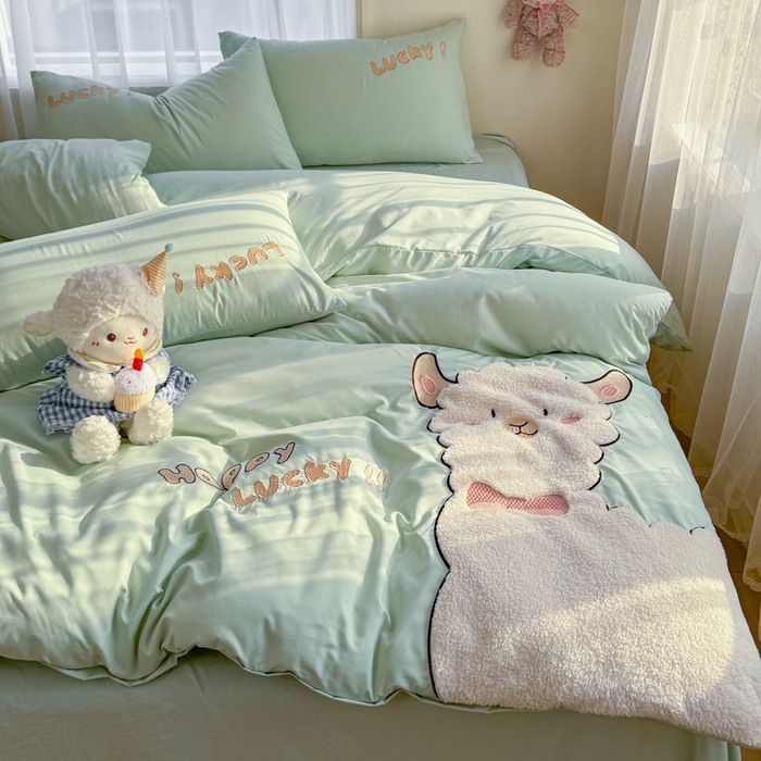 91家纺网 家纺一手货源 找家纺 橘子家 2026新款卡通绣花四件套 咩咩羊