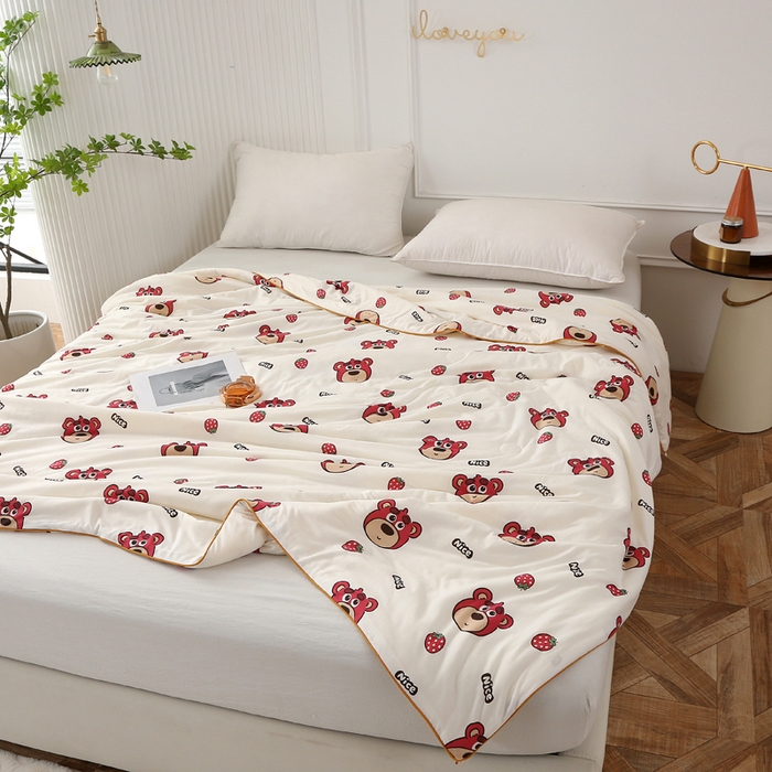 91家纺网 家纺一手货源 找家纺 薇玛仕 2026新款A类牛奶丝针织棉印花大豆夏凉被空调被儿童被 草莓熊