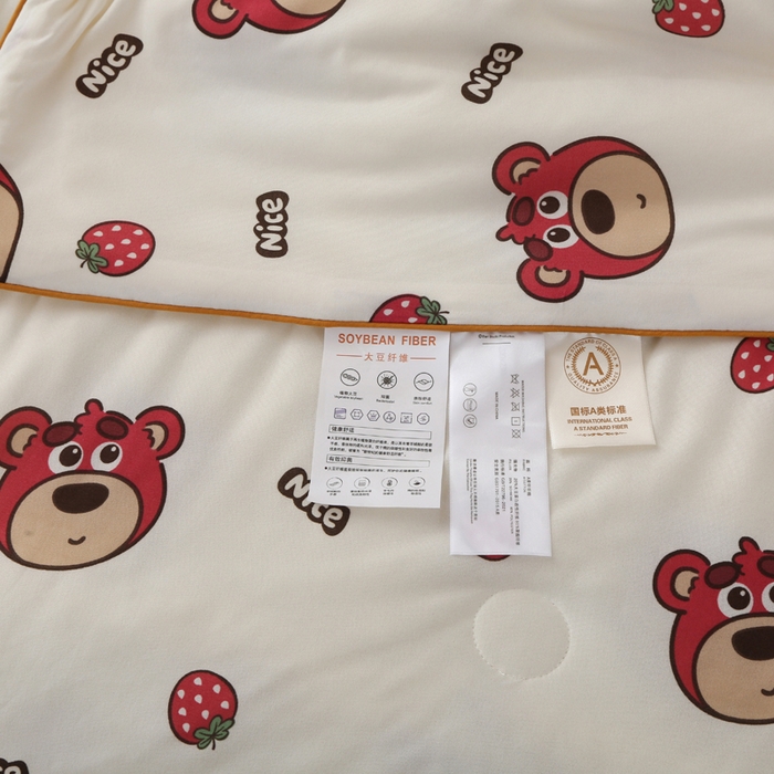 91家纺网 家纺一手货源 找家纺 薇玛仕 2026新款A类牛奶丝针织棉印花大豆夏凉被空调被儿童被 草莓熊