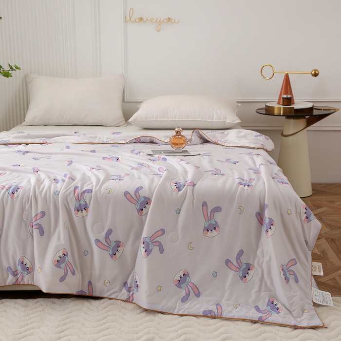 91家纺网 家纺一手货源 找家纺 薇玛仕 2026新款A类牛奶丝针织棉印花大豆夏凉被空调被儿童被 黛西兔