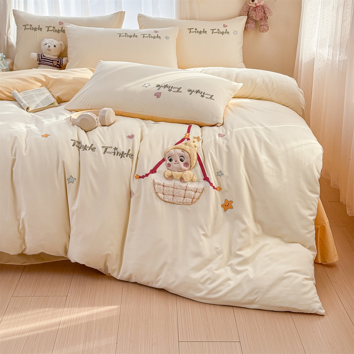 91家纺网 家纺一手货源 找家纺 橘子家 2026新款卡通绣花四件套 星星人