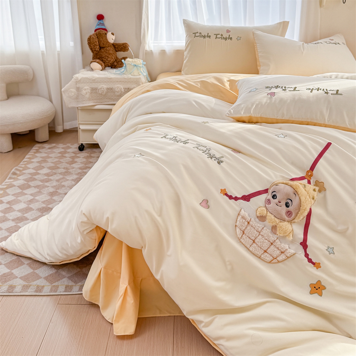 91家纺网 家纺一手货源 找家纺 橘子家 2026新款卡通绣花四件套 星星人