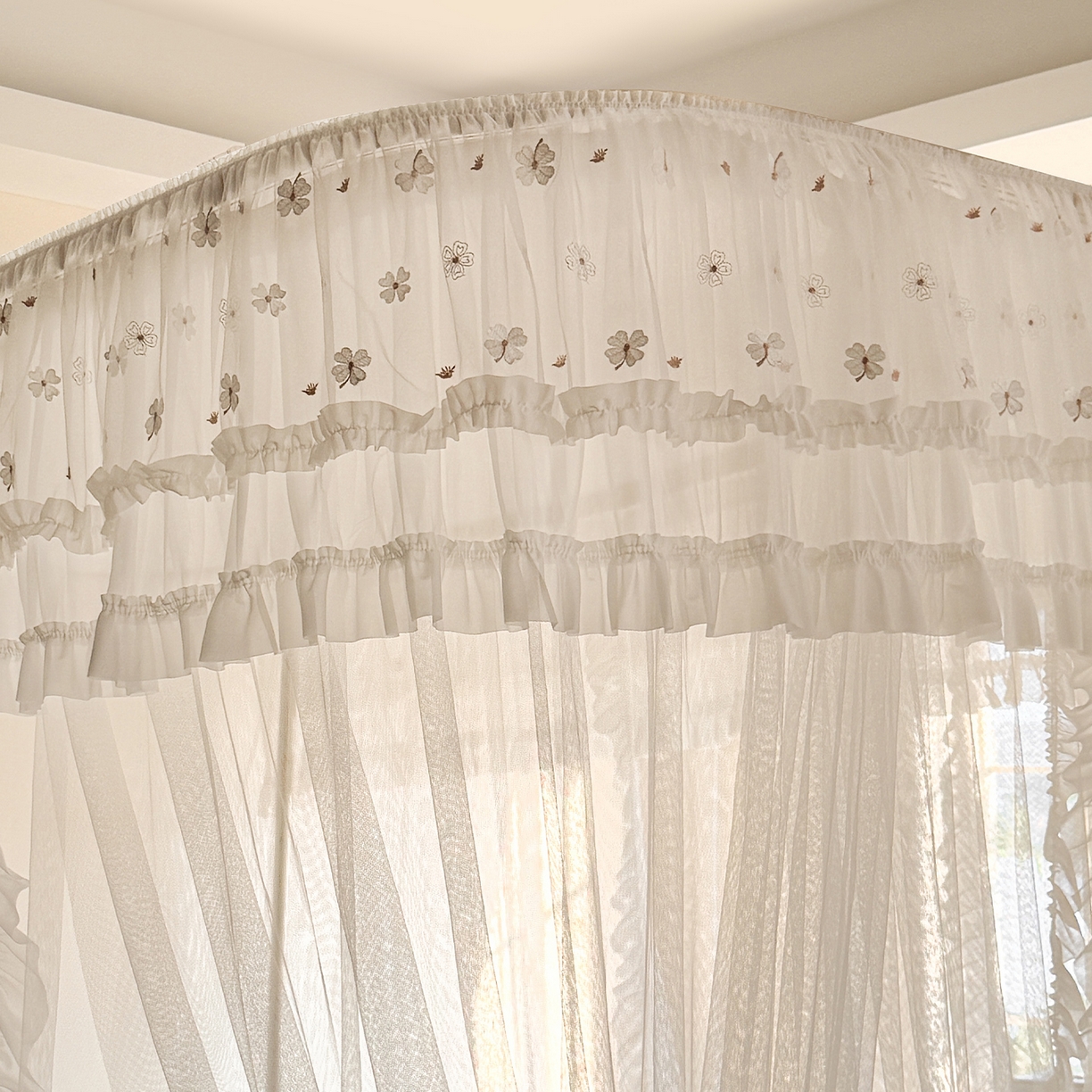 91家纺网 家纺一手货源 找家纺 （总）都市缘蚊帐 2026新款900绣花轨道支架宫廷蚊帐1.5m 1.8m