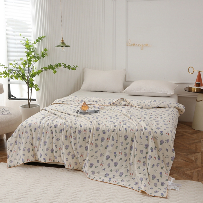 91家纺网 家纺一手货源 找家纺 薇玛仕 2026新款A类牛奶丝针织棉印花大豆夏凉被空调被儿童被 花间兔