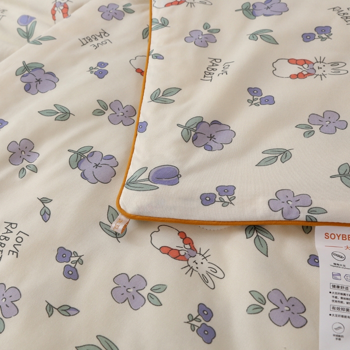 91家纺网 家纺一手货源 找家纺 薇玛仕 2026新款A类牛奶丝针织棉印花大豆夏凉被空调被儿童被 花间兔