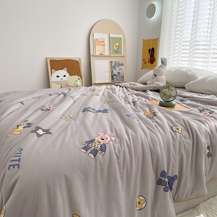 91家纺网 家纺一手货源 找家纺 薇玛仕 2026新款A类牛奶丝针织棉印花大豆夏凉被空调被儿童被 绅士熊