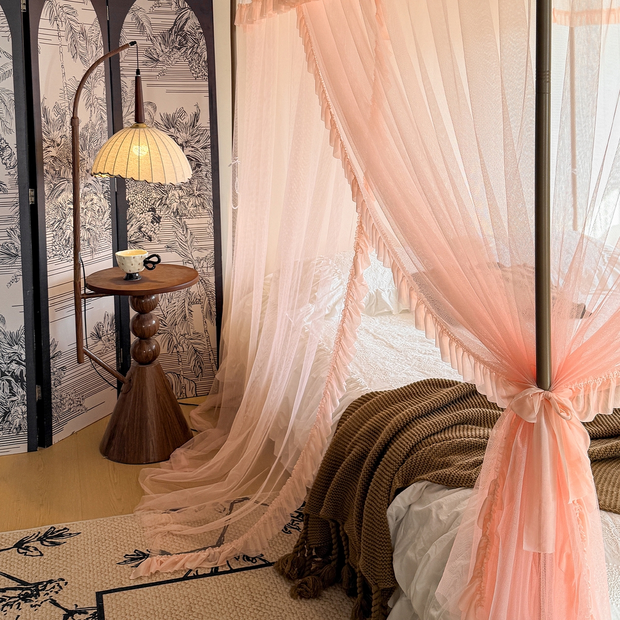 91家纺网 家纺一手货源 找家纺 都市缘蚊帐 2026年新款202四叶草绣花落地宫廷蚊帐1.5m 1.8m 202四叶草-玉色