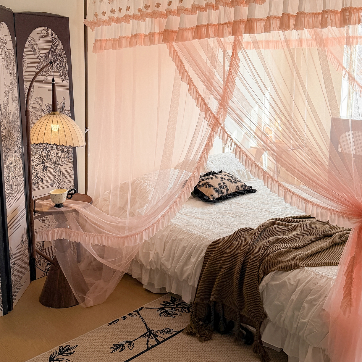 91家纺网 家纺一手货源 找家纺 都市缘蚊帐 2026年新款202四叶草绣花落地宫廷蚊帐1.5m 1.8m 202四叶草-玉色