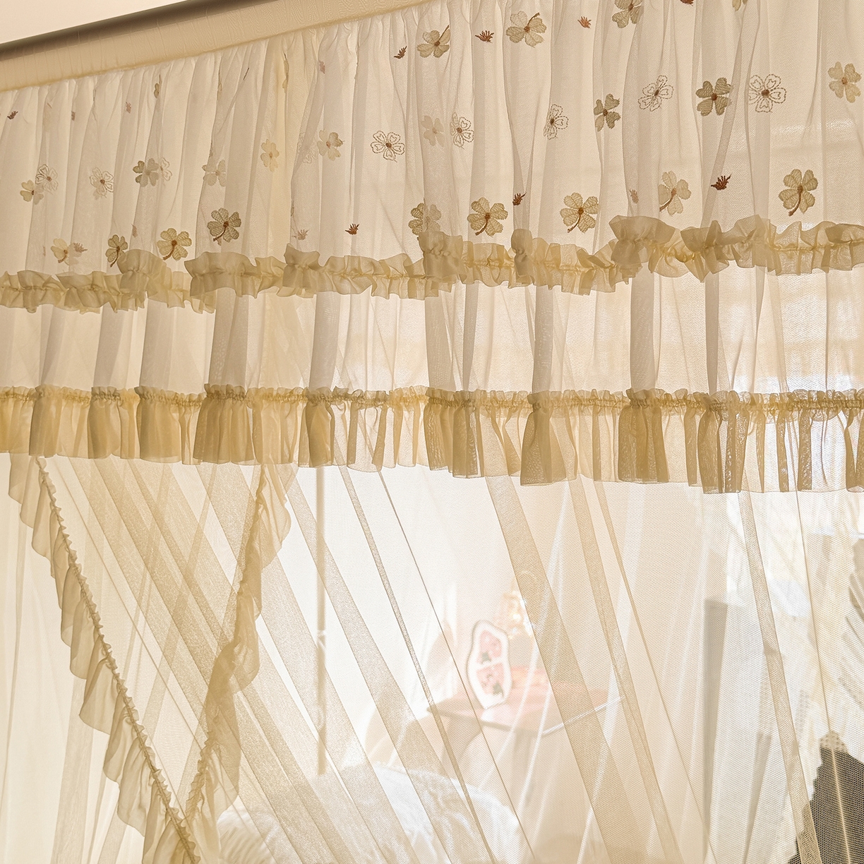 91家纺网 家纺一手货源 找家纺 都市缘蚊帐 2026年新款202四叶草绣花落地宫廷蚊帐1.5m 1.8m 202四叶草-米黄